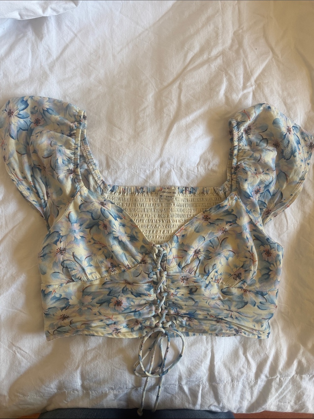 American Eagle Outfitters Pastel Blue Floral Lace-Up Puff Sleeve Crop Top
